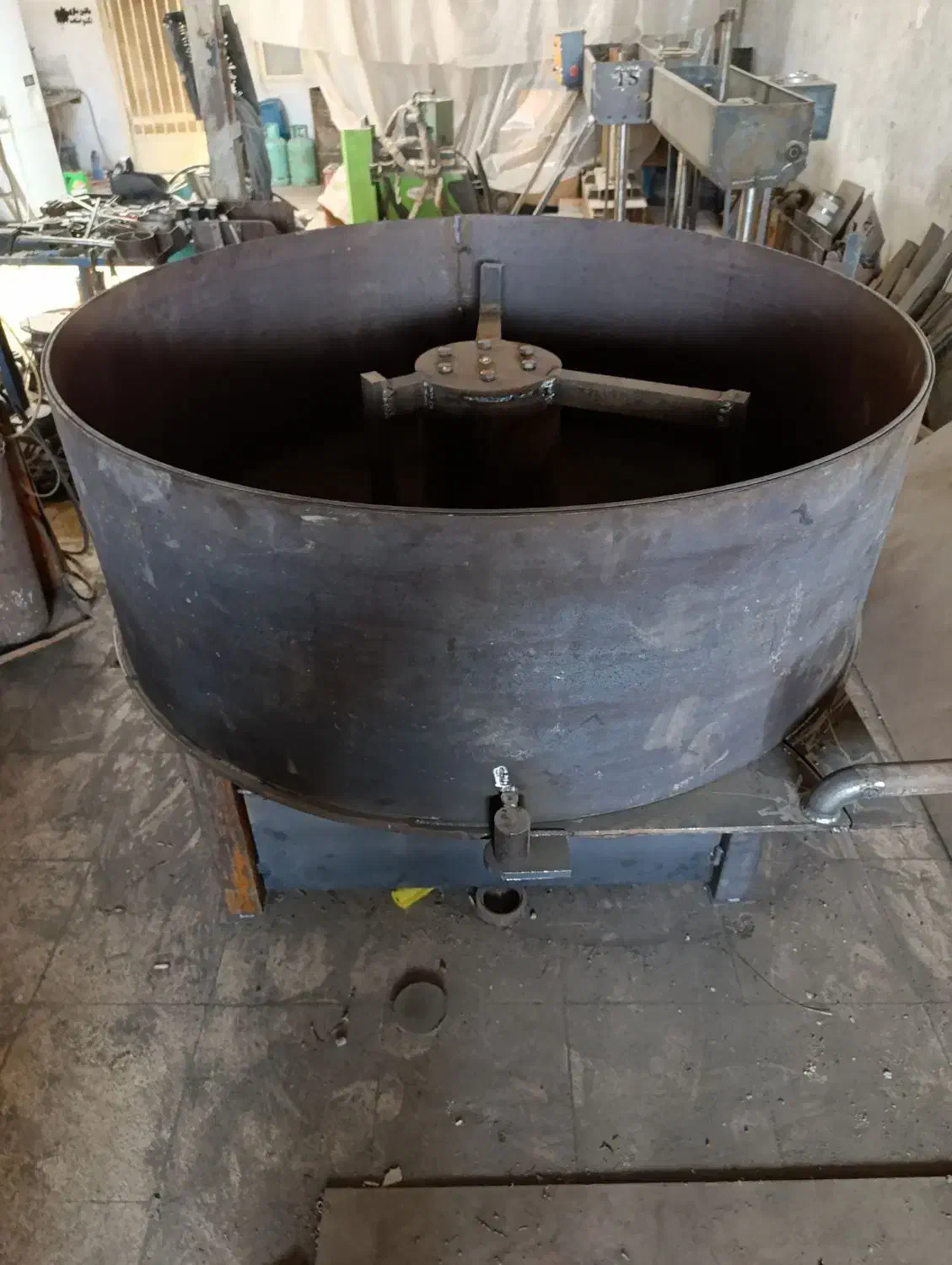 انواع ماشینهای ساختمان مخلوط کن بلوک و جدول زن|ماشین‌آلات صنعتی|اصفهان, شهرک کوثر|دیوار