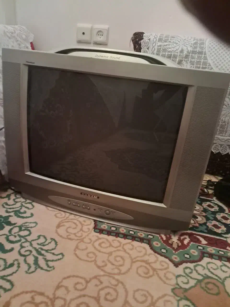 تلویزیون|تلویزیون و پروژکتور|محلات, |دیوار