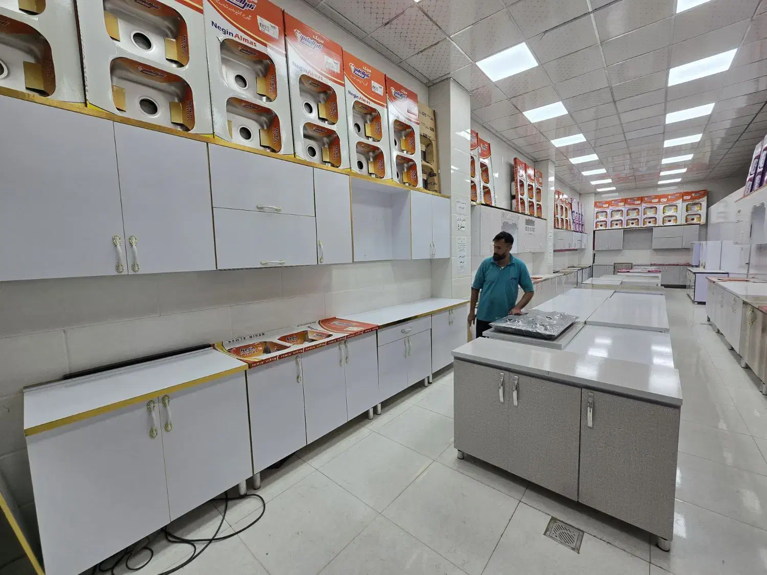 کابینت سه متر بالا پاین|مصالح و تجهیزات ساختمان|قم, علی آباد|دیوار