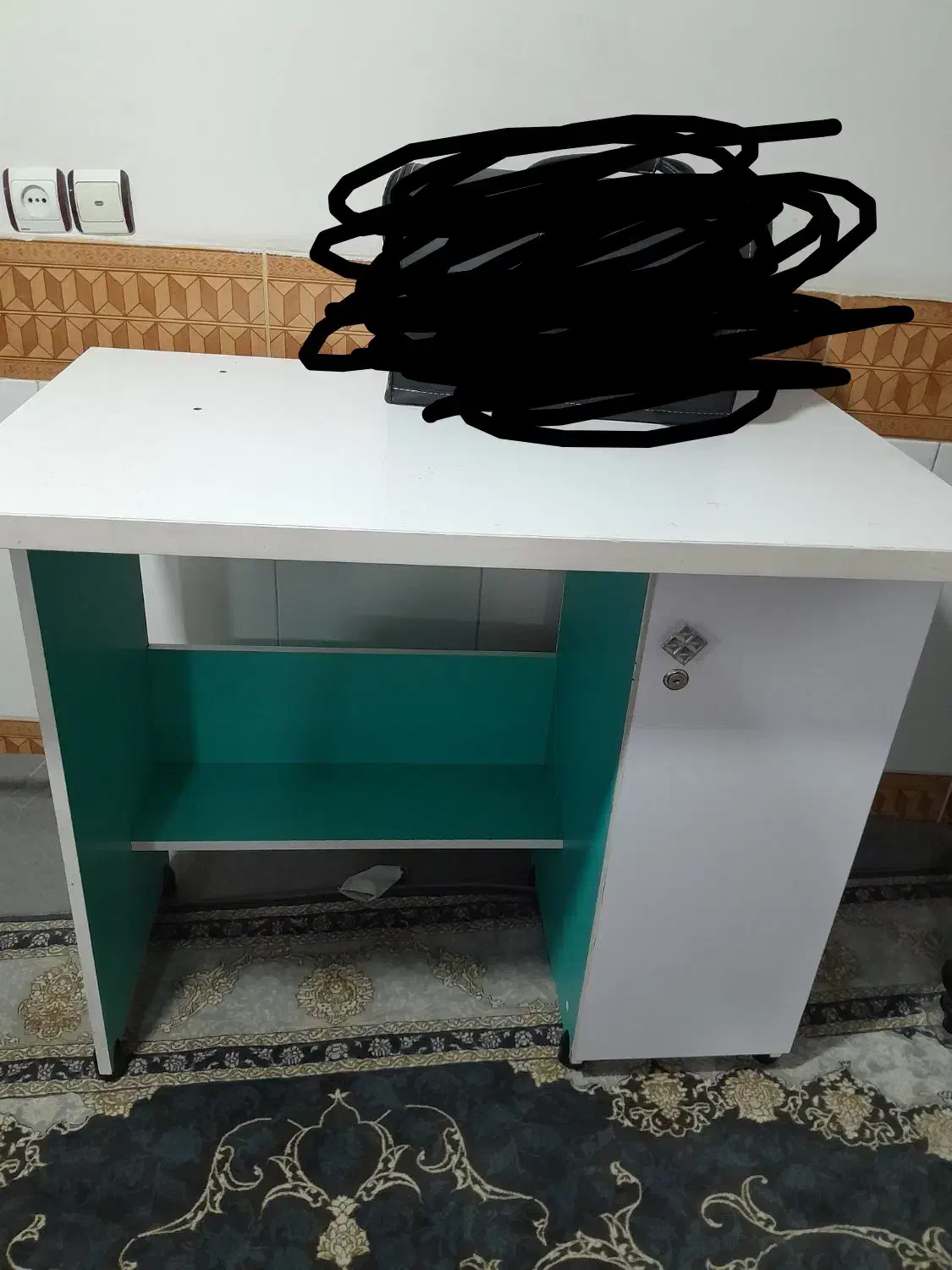 میز تحریر یا میز کار|میز تحریر و کامپیوتر|تاکستان, |دیوار