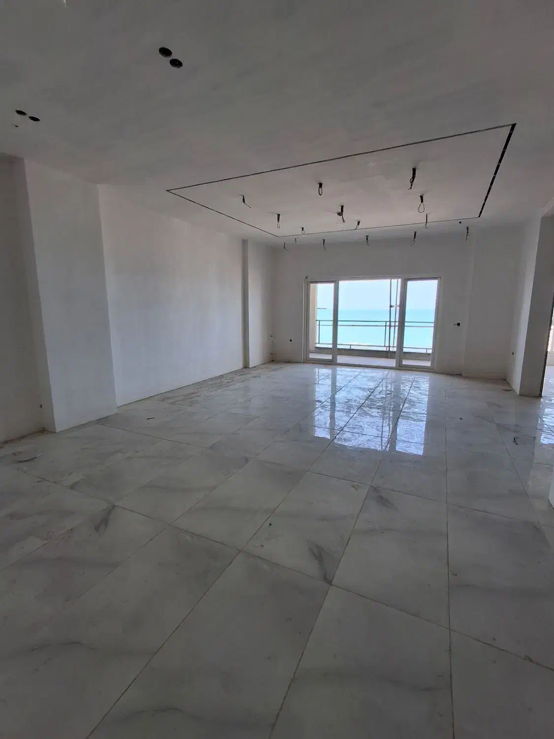 واحد پیش فروش برج سه نبش آریا ۳|پیشفروش املاک|سرخرود, |دیوار