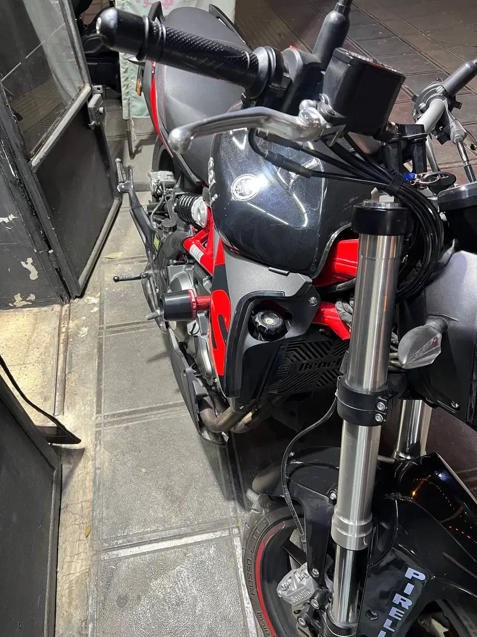 بنلی ۳۰۰|موتورسیکلت|قم, منبع آب|دیوار