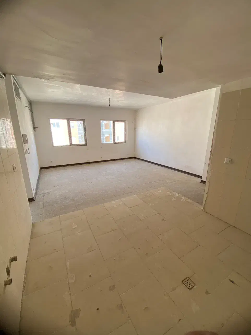 اپارتمان نوساز ۸۲متری خام ویودار شهر جدید هشتگرد|فروش آپارتمان|هشتگرد, شهرک پامچال|دیوار