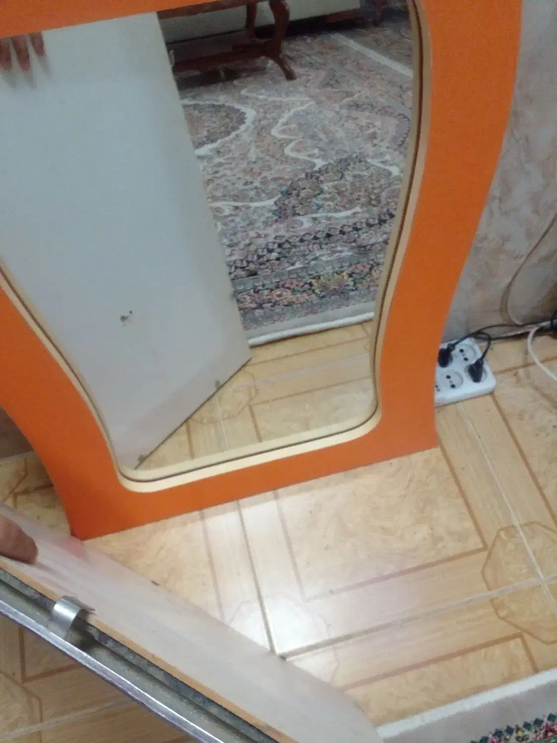 ایینه|آینه|سبزوار, همت|دیوار