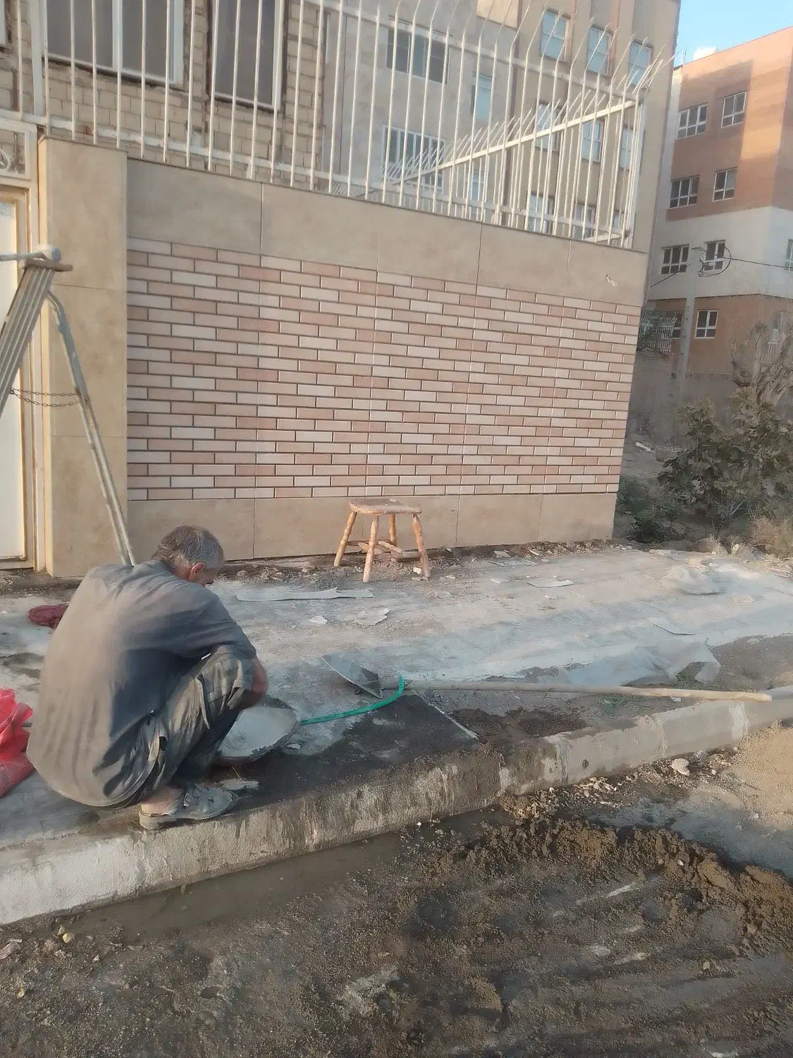 کاشی کاری سرامیک نما موزاییک کاری پذیرفته می شود|خدمات پیشه و مهارت|قم, ولیعصر|دیوار