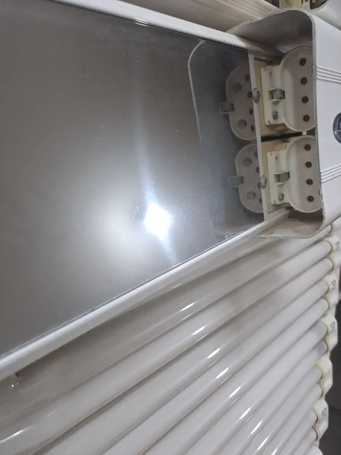 مهتابی|لامپ و چراغ|قم, پردیسان|دیوار