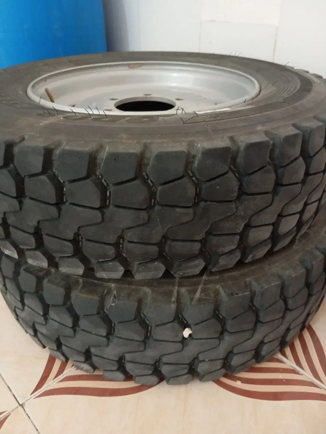 رینگ و لاستیک نو آلمانی درجه یک|قطعات یدکی و لوازم جانبی|قیدار, |دیوار