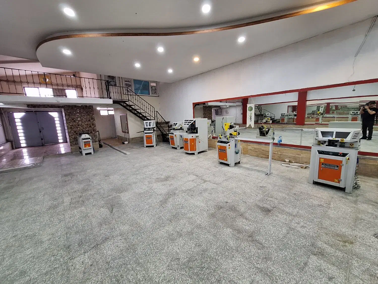 فروشگاه انواع دستگاه های پنجره سازی upvc|مصالح و تجهیزات ساختمان|تهران, علم و صنعت|دیوار