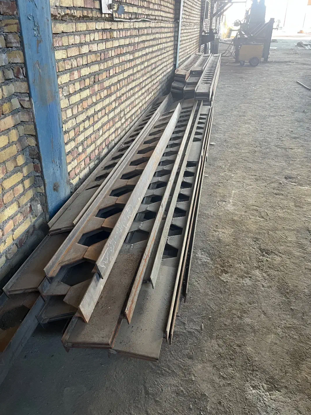 آهن آلات زنبوری|مصالح و تجهیزات ساختمان|تبریز, |دیوار