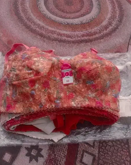 صـدف|لباس|میناب, |دیوار