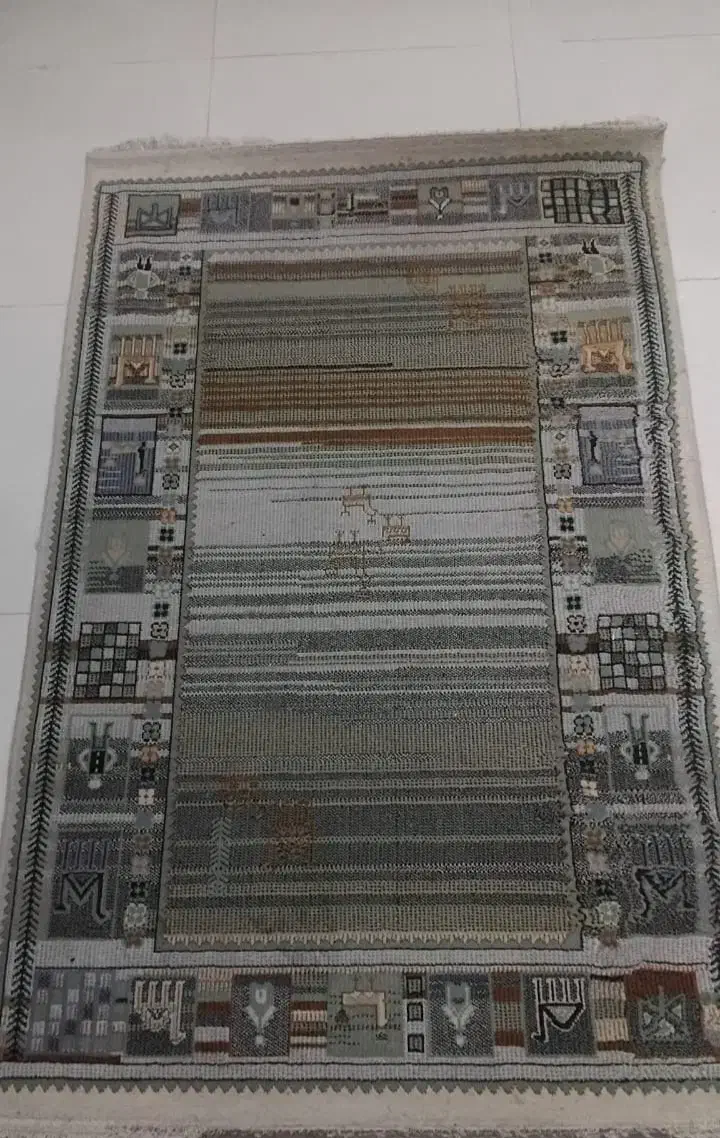 فرش ماشینی ۱ در ۱/۵ طرح گلیم|فرش|شیراز, شهرک بهشتی|دیوار