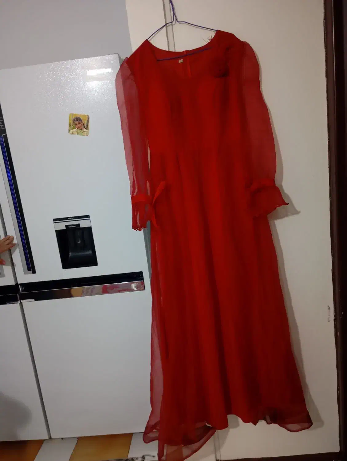 لباس مجلسی|لباس|بومهن, |دیوار