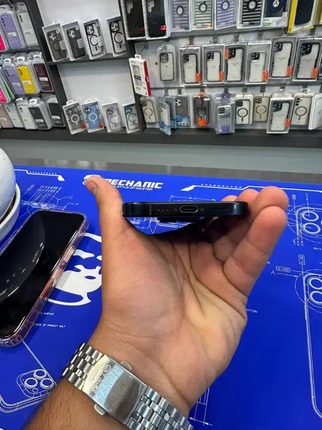 iPhone 16Pro|موبایل|شیراز, زند|دیوار