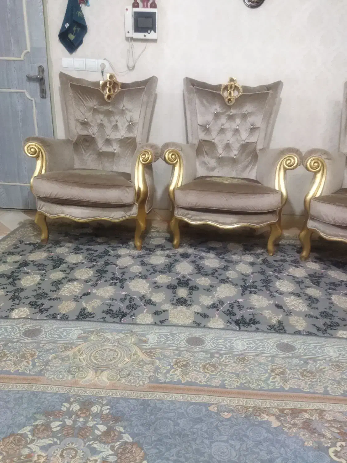 مبل سلطنتی استندجاگلدونی و سبزی خرد کن|مبلمان خانگی و میز عسلی|قرچک, مهدیه|دیوار