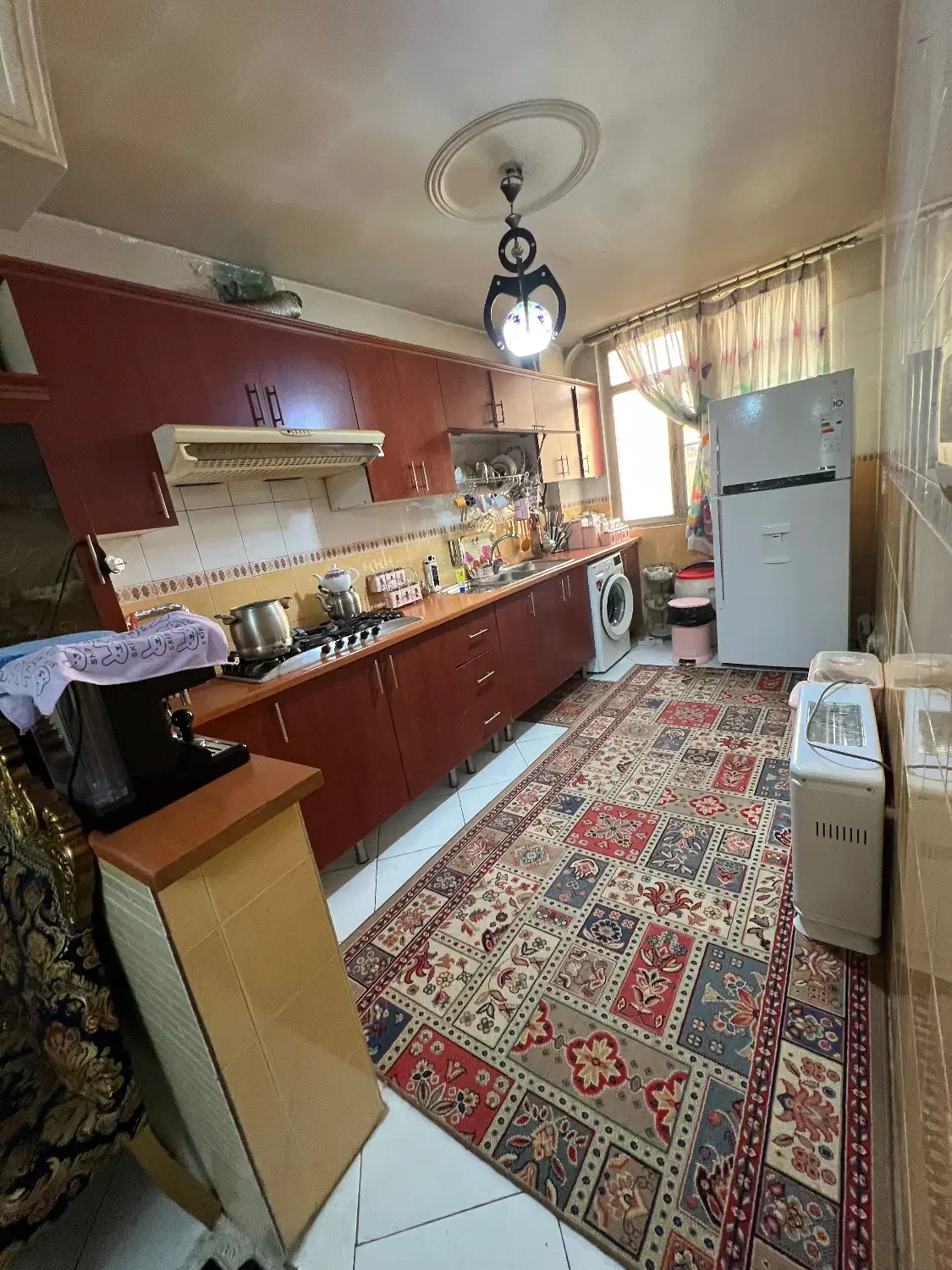 اپارتمان ۵۸ متری پارکینگ دار