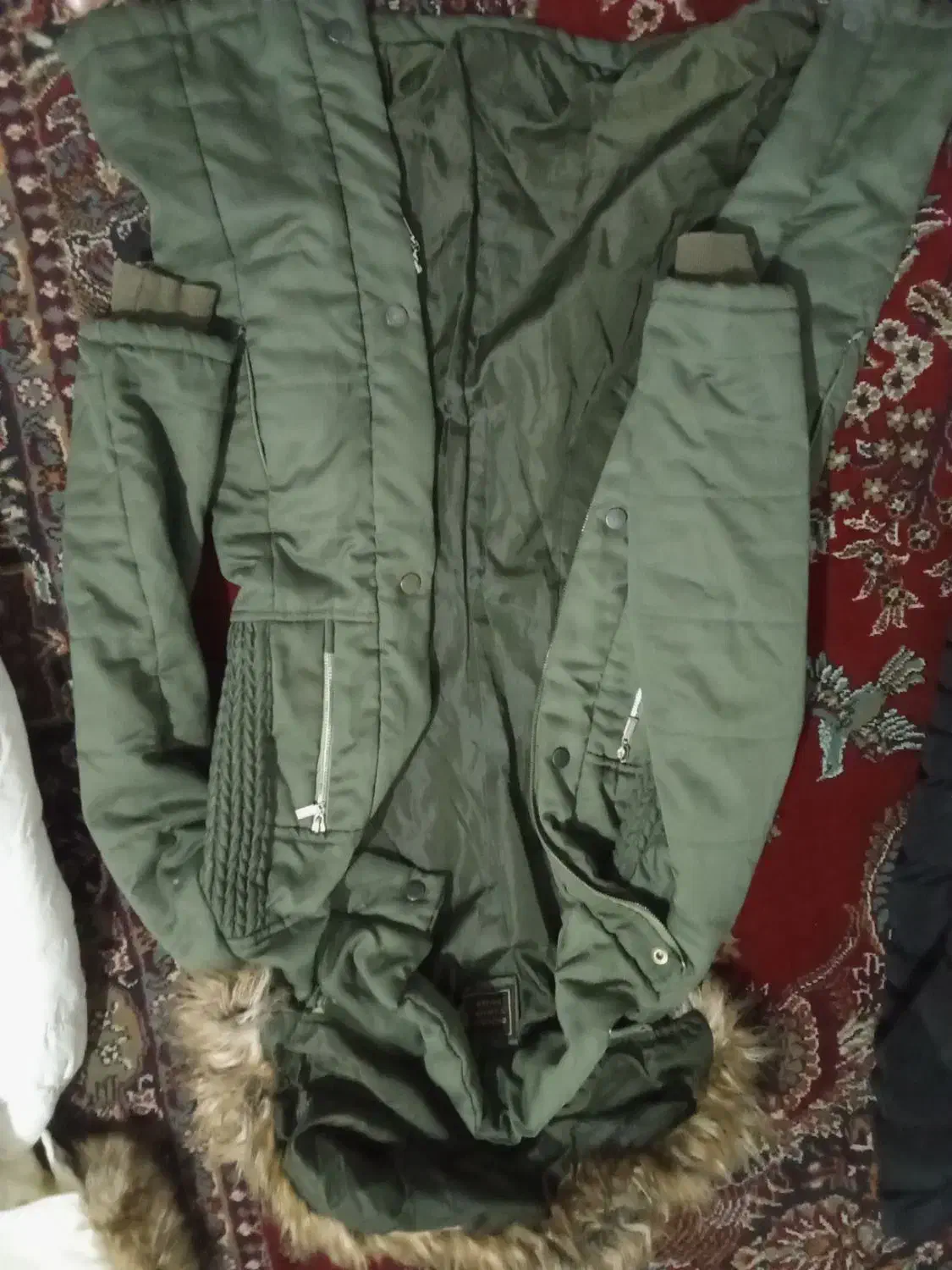 چهار عدد کاپشن زنانه به فروش می رسد|لباس|قزوین, |دیوار