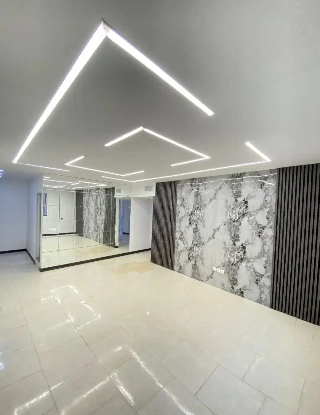 تهاتر هم پذیرفته میشود/واحد بسیار شیک و به قیمت|فروش آپارتمان|هشتگرد, شهرک آپادانا|دیوار