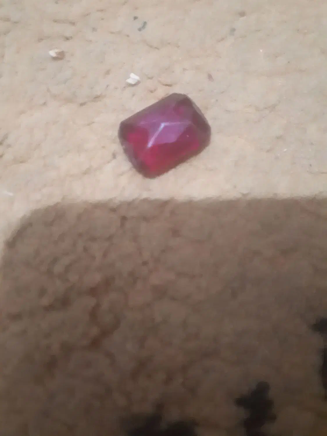 یاقوت|جواهرات|اصفهان, ارزنان|دیوار