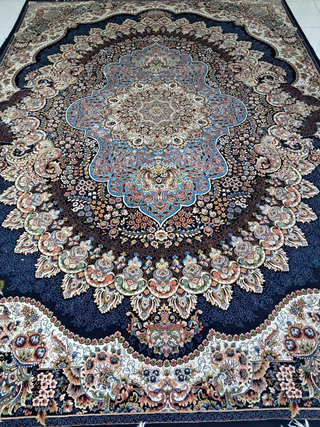 یک جفت فرش ۹متری و یک عدد فرش۶متری ۷۰۰ش|فرش|ورامین, شهرک مدرس|دیوار