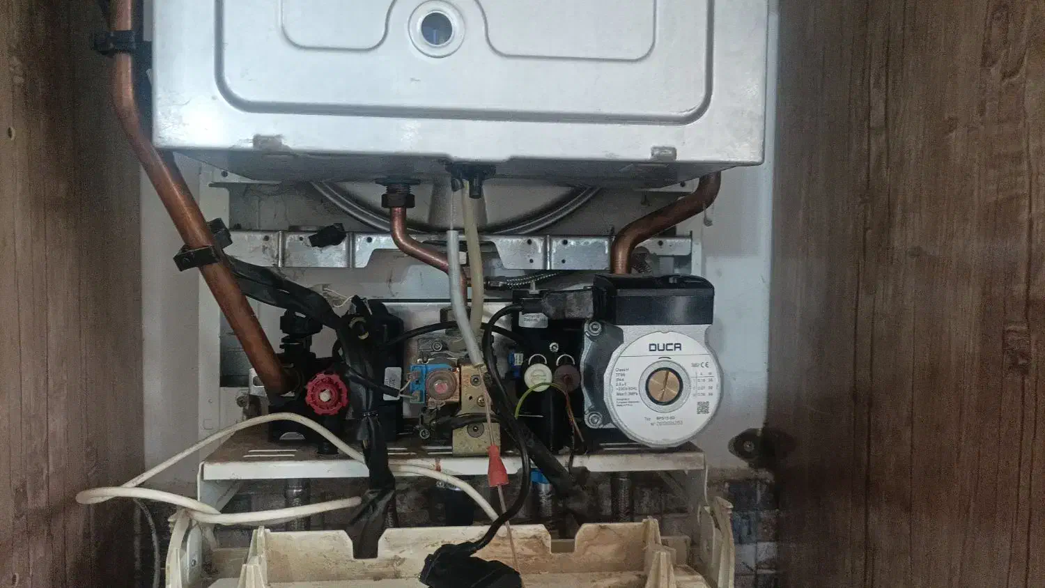 سرویس و تعمیر بخاری ، آبگرمکن ، پکیج|خدمات پیشه و مهارت|سیاهکل, |دیوار