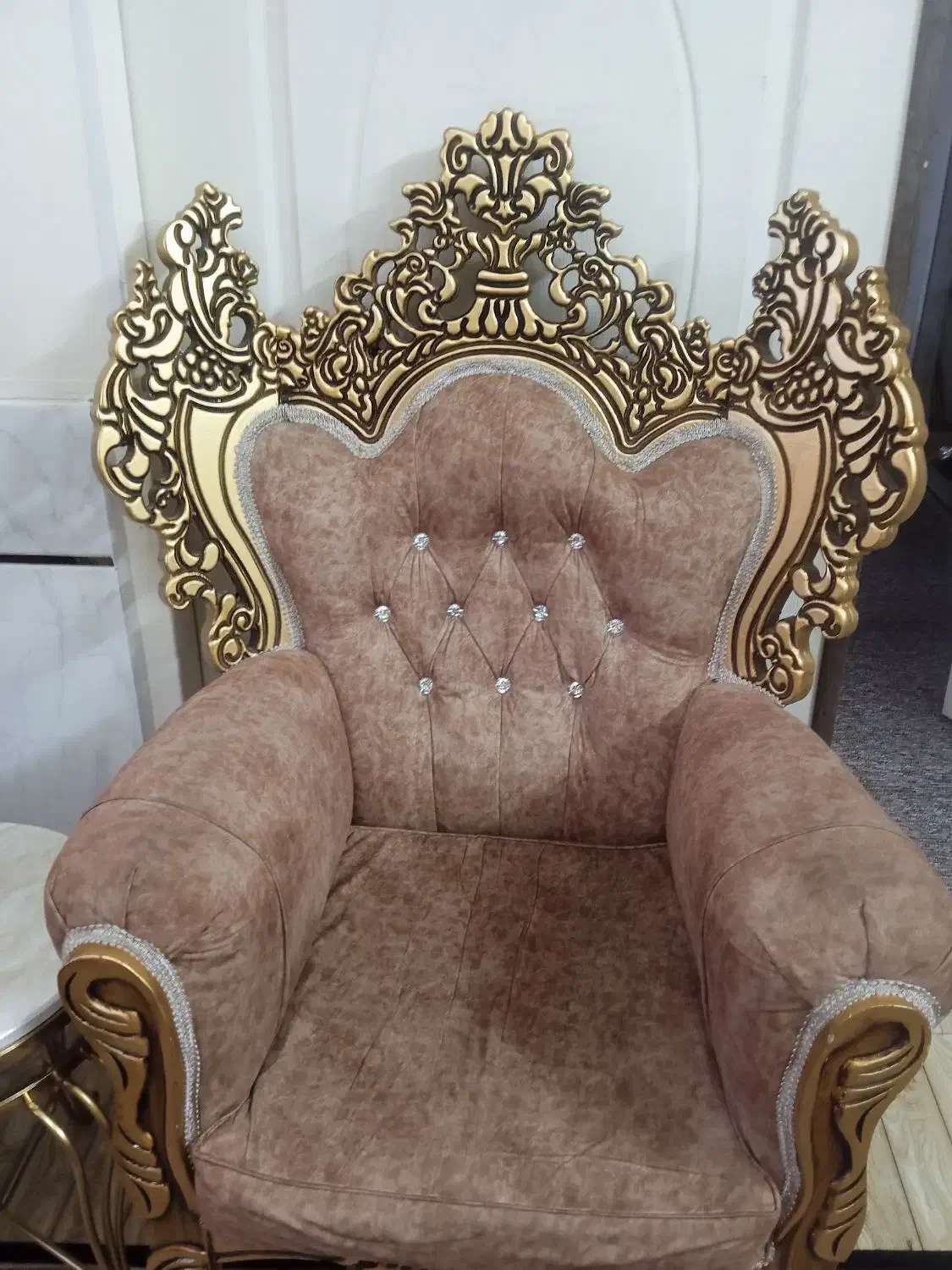 مبل سلطنتی|مبلمان خانگی و میز عسلی|ابهر, |دیوار