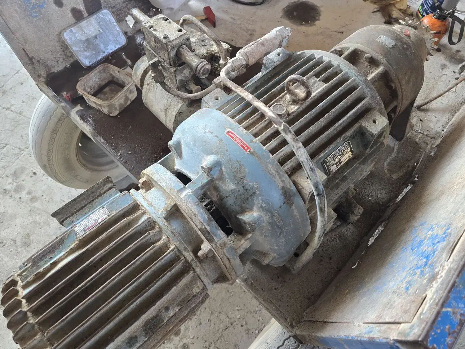 موتور گیربکس هیدرولیکی دور متغیر|ماشین‌آلات صنعتی|فشاپویه, |دیوار