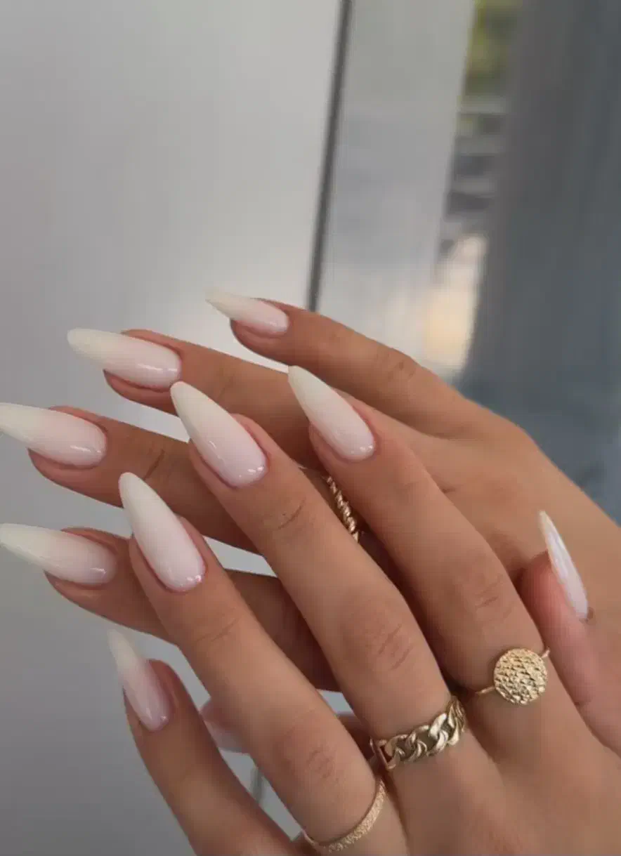 ناخنکار هستم مایل به همکاری در سالن نایسر|خدمات آرایشگری و زیبایی|سنندج, |دیوار