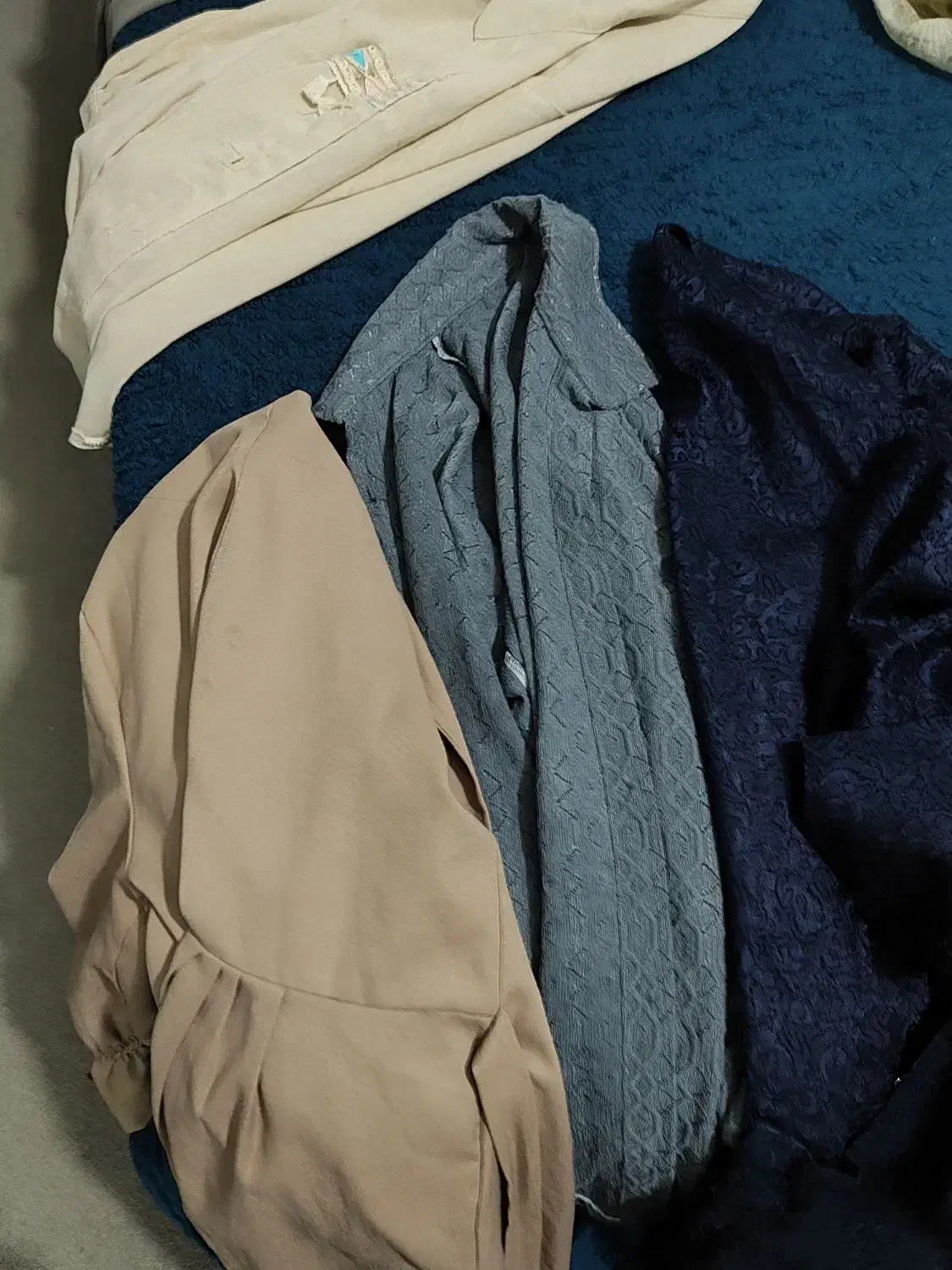 تعدادی مانتو و شال نونو فقط 100و 200|لباس|جم, |دیوار