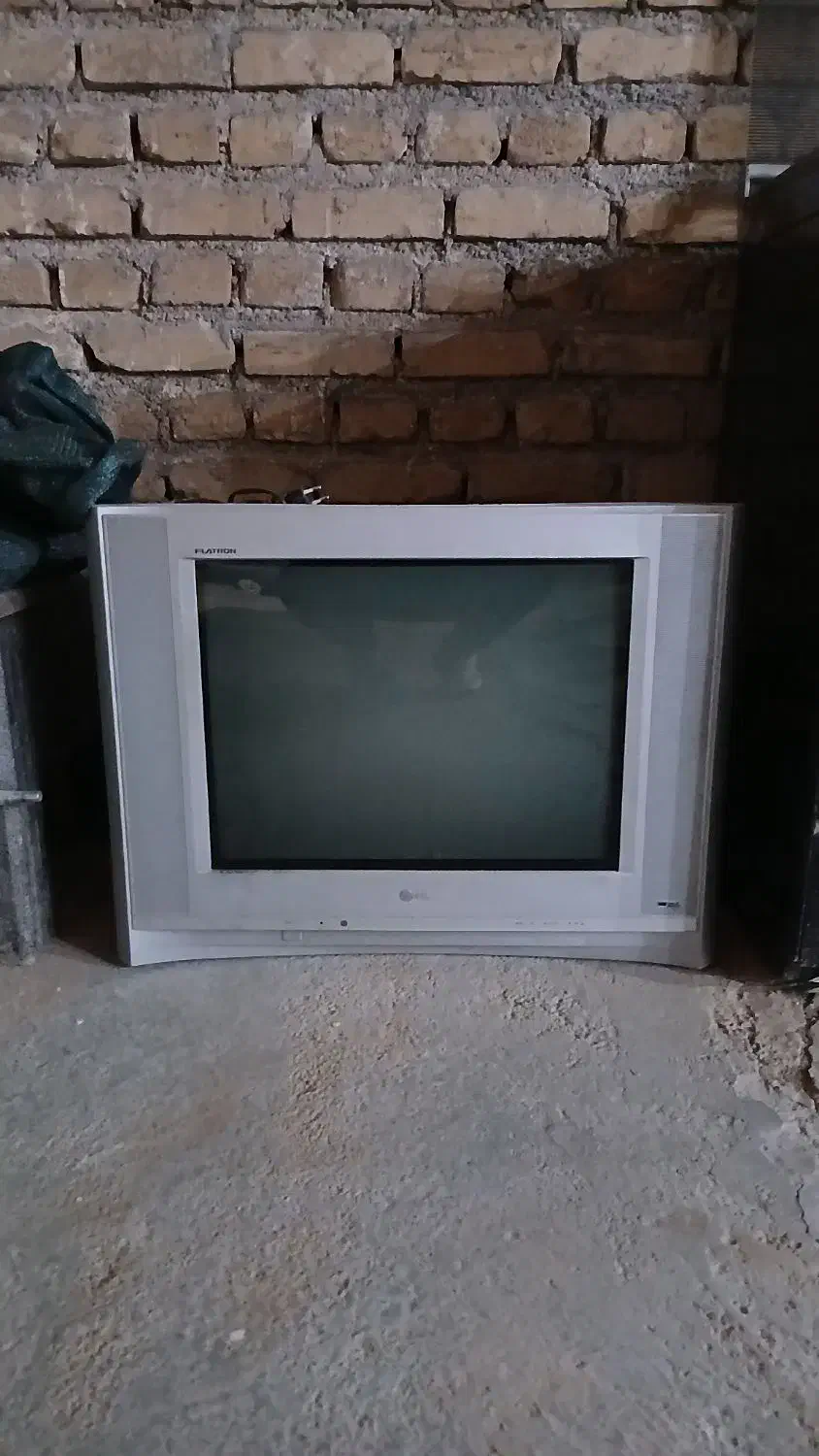 تلویزیون الجی ۲۴ اینچ|تلویزیون و پروژکتور|کاشمر, |دیوار