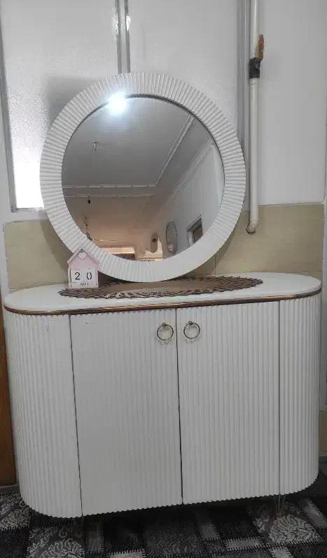 کنسول تمیز|بوفه، ویترین، کنسول|یزد, |دیوار