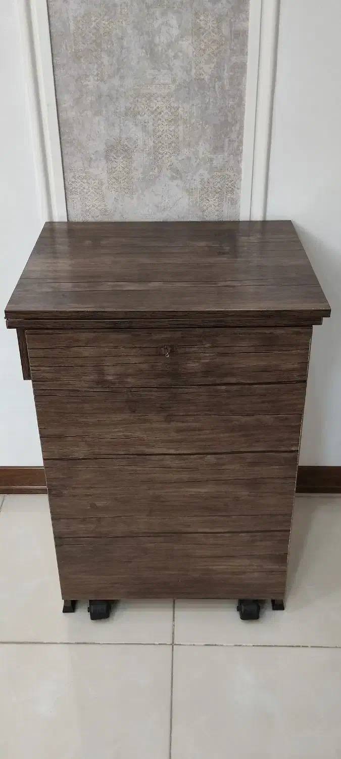 میز چرخ‌ خیاطی همراه با صندلی|لوازم خیاطی و بافتنی|فولادشهر, C4|دیوار