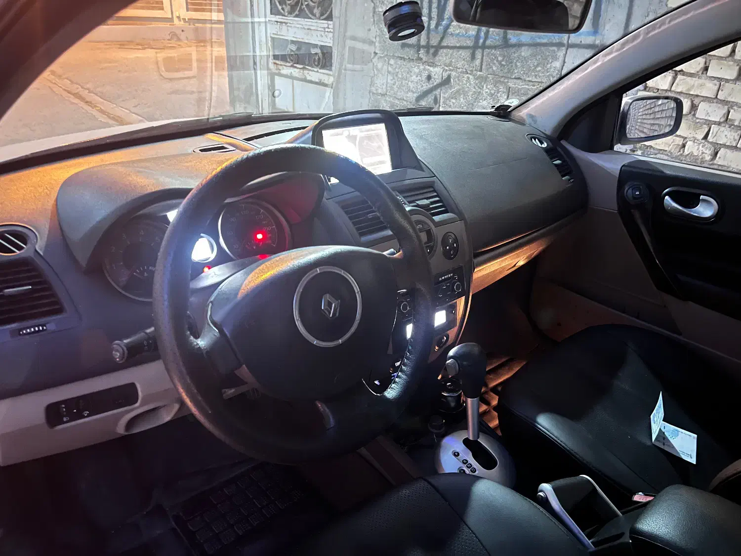 مگان ۲۰۰۰|خودرو سواری و وانت|بندر گناوه, |دیوار