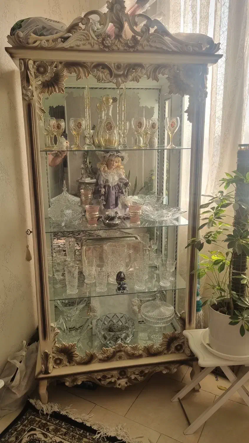 بوفه یا ویترین چوبی نو|بوفه، ویترین، کنسول|وحیدیه, |دیوار