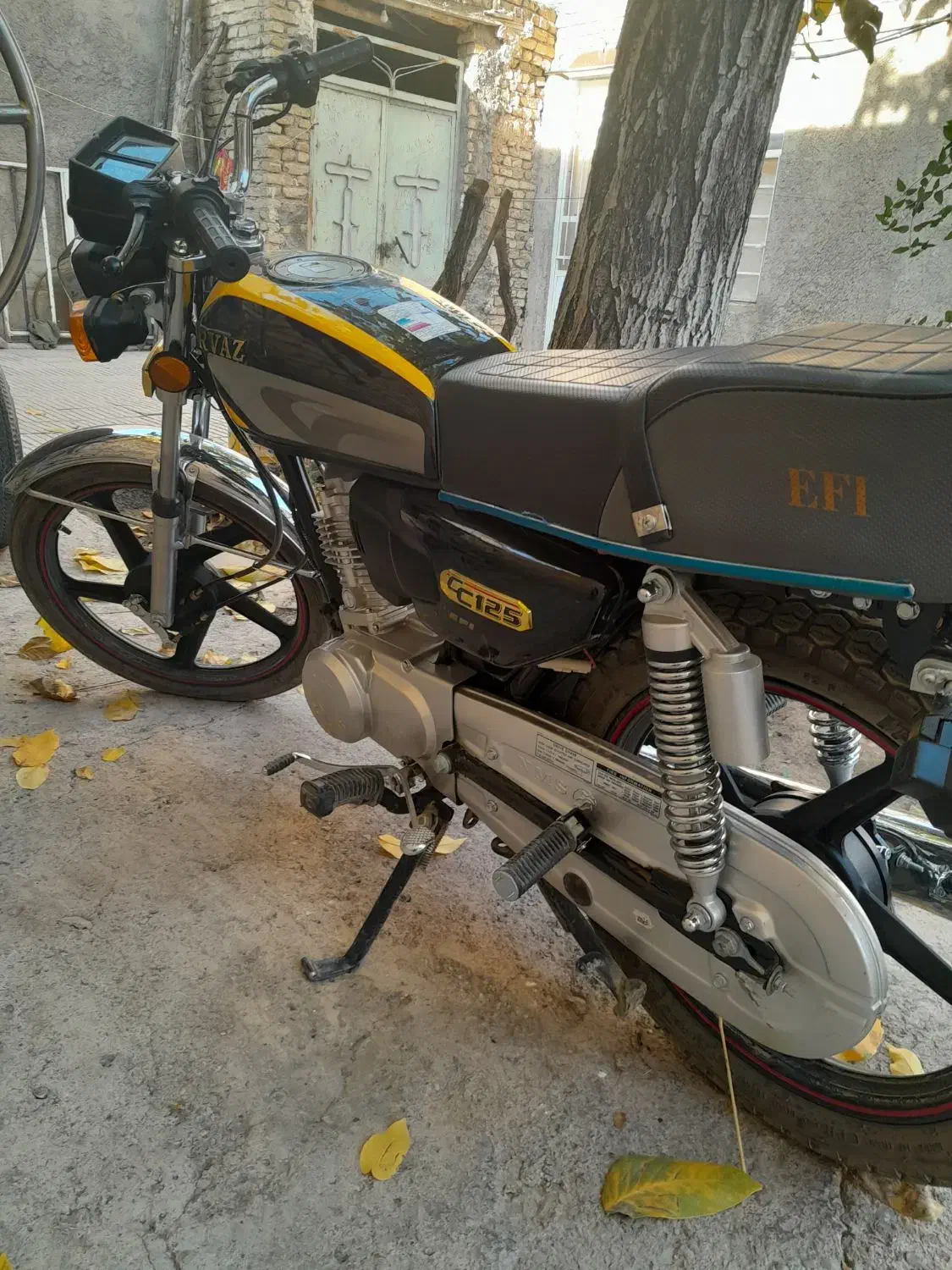 موتور|موتورسیکلت|سمیرم, |دیوار