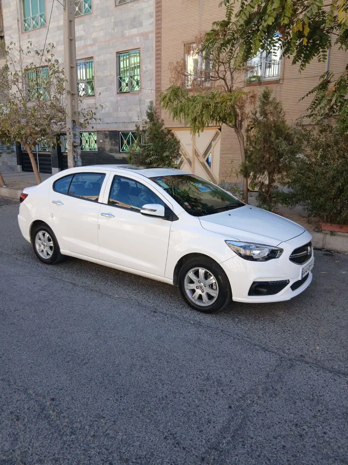 شاهین اتومات ۴۰۳ سانروف دار|خودرو سواری و وانت|کرج, شهرک بنفشه|دیوار