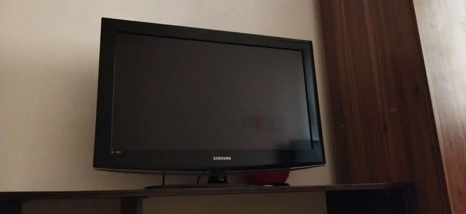 تلویزیون سامسونگ ۳۲ اینچ کاملا سالم|تلویزیون و پروژکتور|تهران, سردارجنگل|دیوار