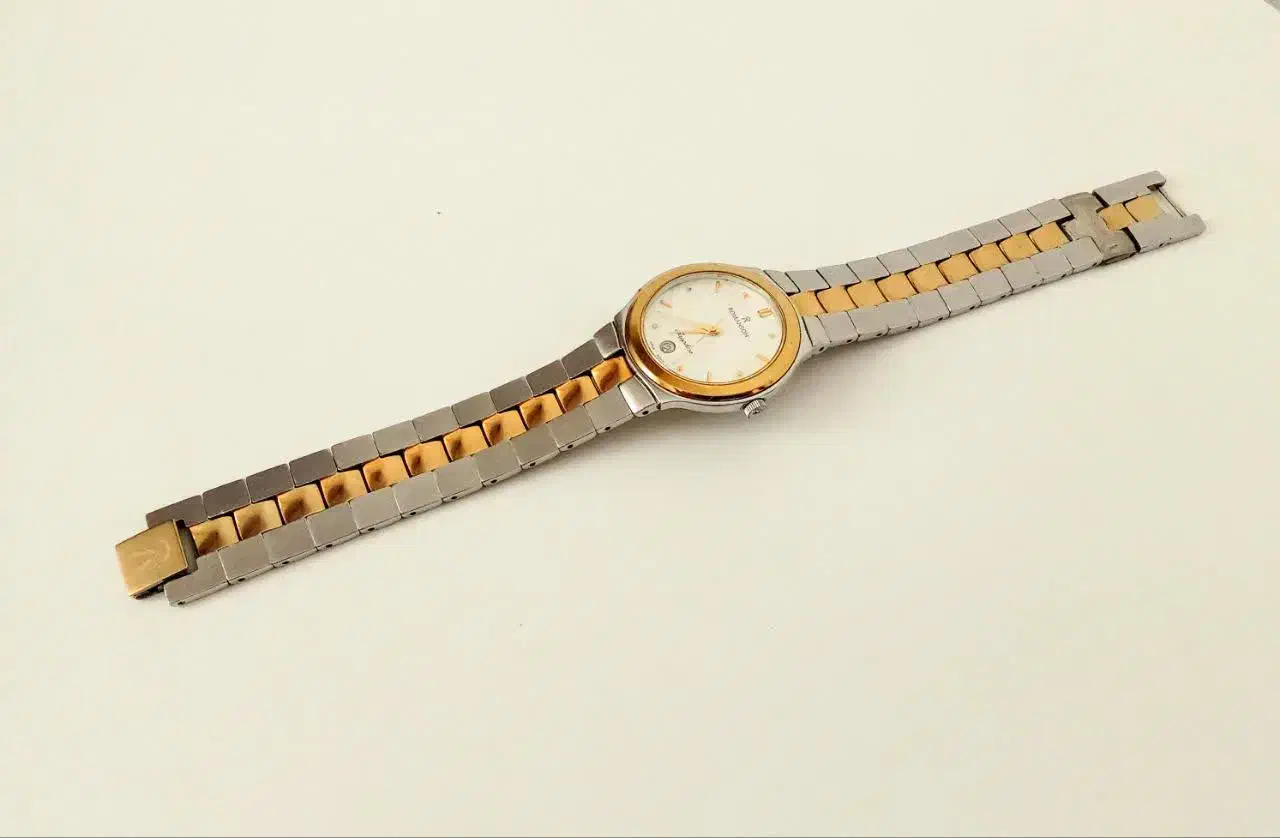 ساعت مچی رومانسون|ساعت|پرند, فاز ۵|دیوار