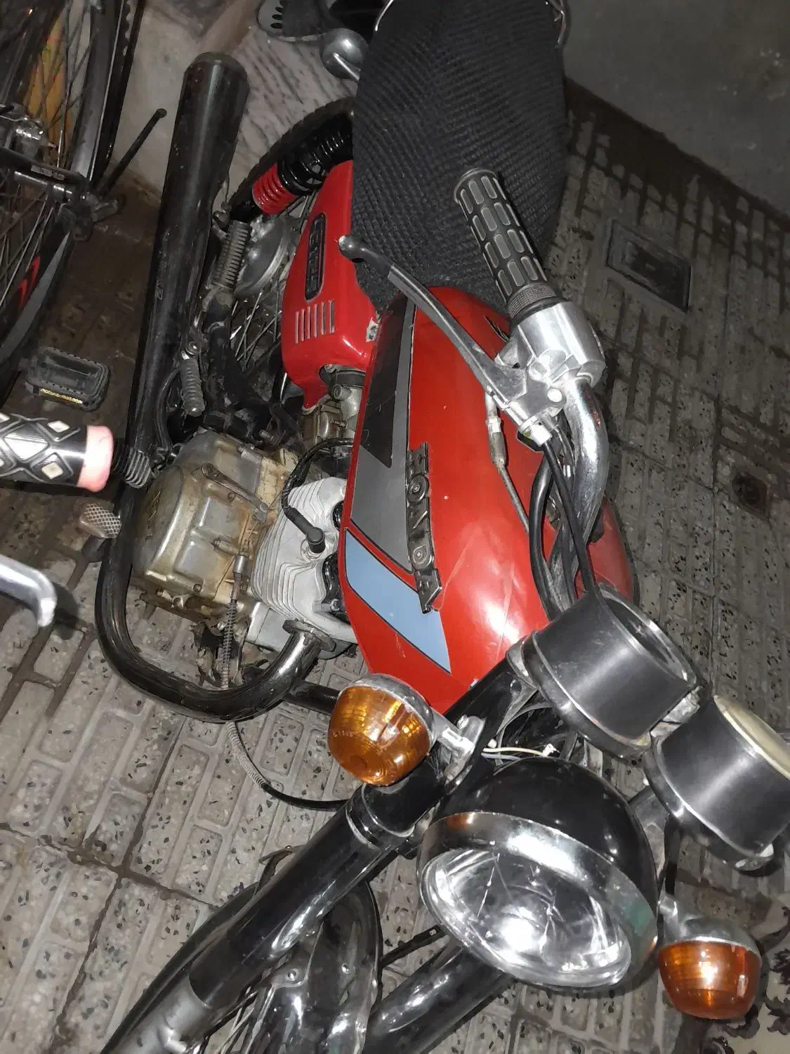 هوندا مدل ۱۲۵|موتورسیکلت|بروجرد, |دیوار