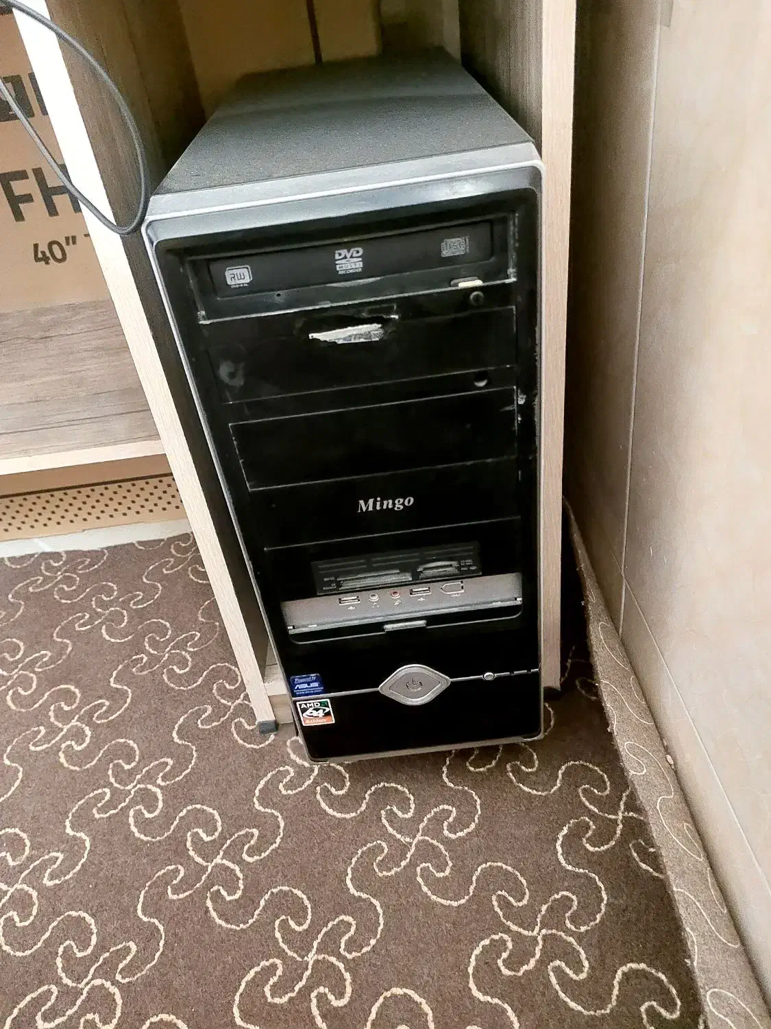 کامپیوتر|میز تحریر و کامپیوتر|کهک, |دیوار