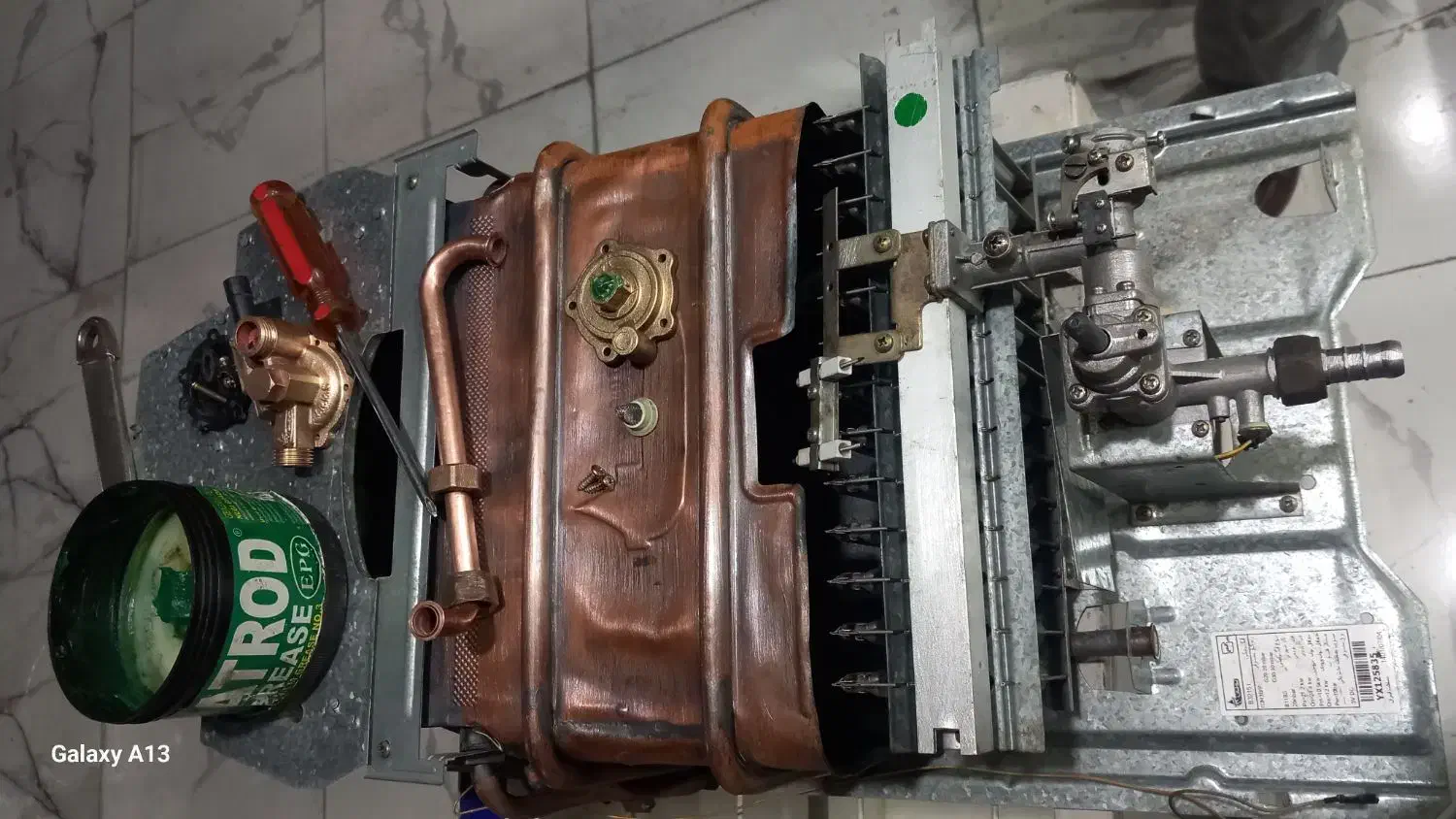 تعمیرات آبگرم کن دیواری و مخزنی بخاری گاز صفحه ای|خدمات پیشه و مهارت|بندر ماهشهر, |دیوار