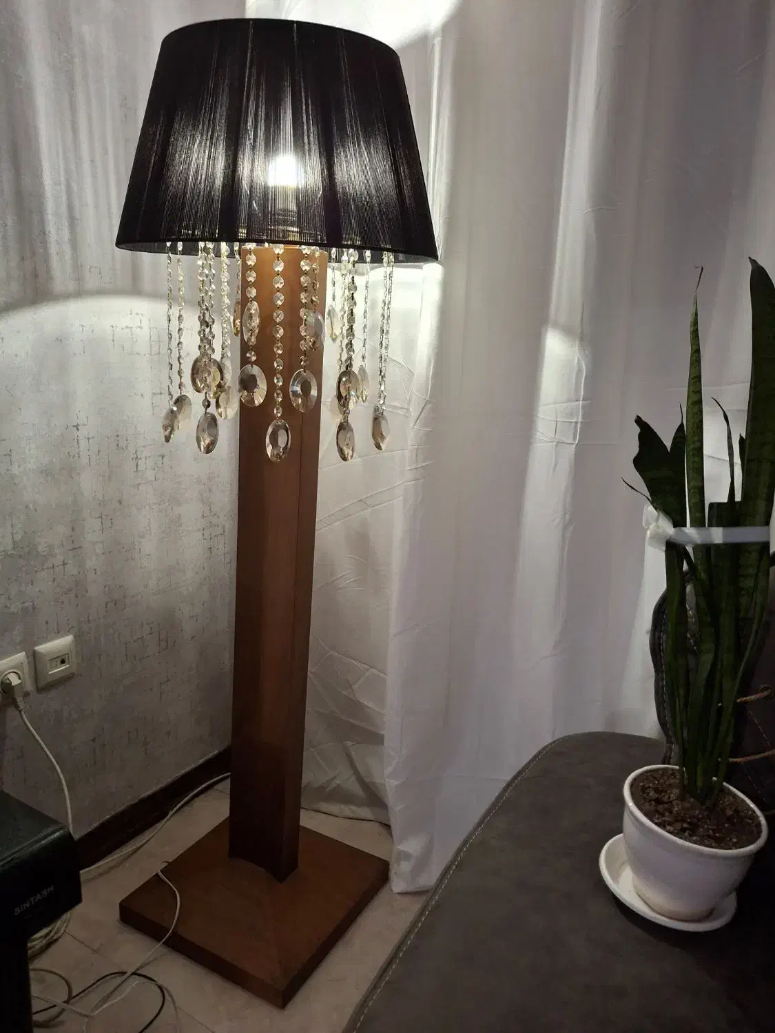 لوستر استیل و اباژور ایستاده|لوستر و چراغ آویز|فردیس, ثابتی|دیوار