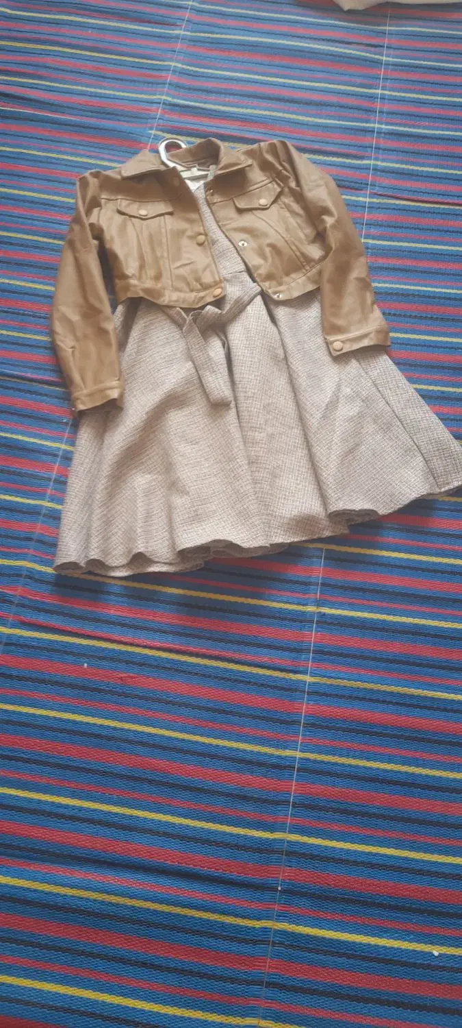 فروش لباس مجلسی نو به دلیل کوچک بودن|لباس|فیروزآباد (فارس), |دیوار