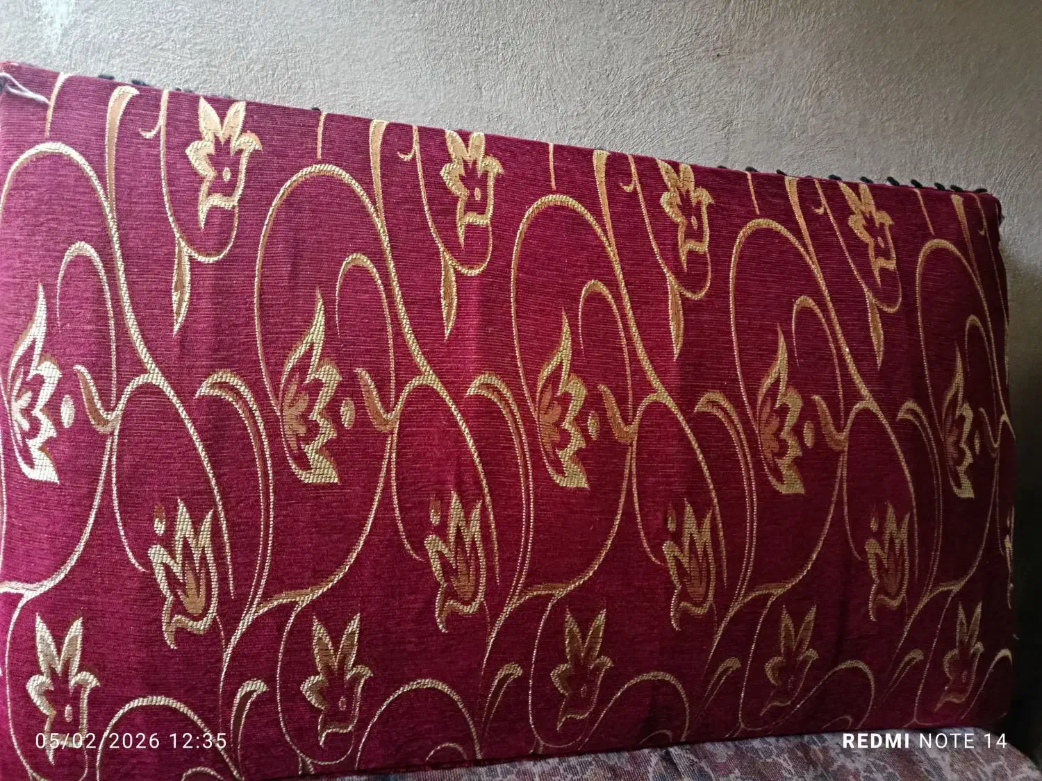 پشتی ماشینی|پشتی|گنبد کاووس, |دیوار