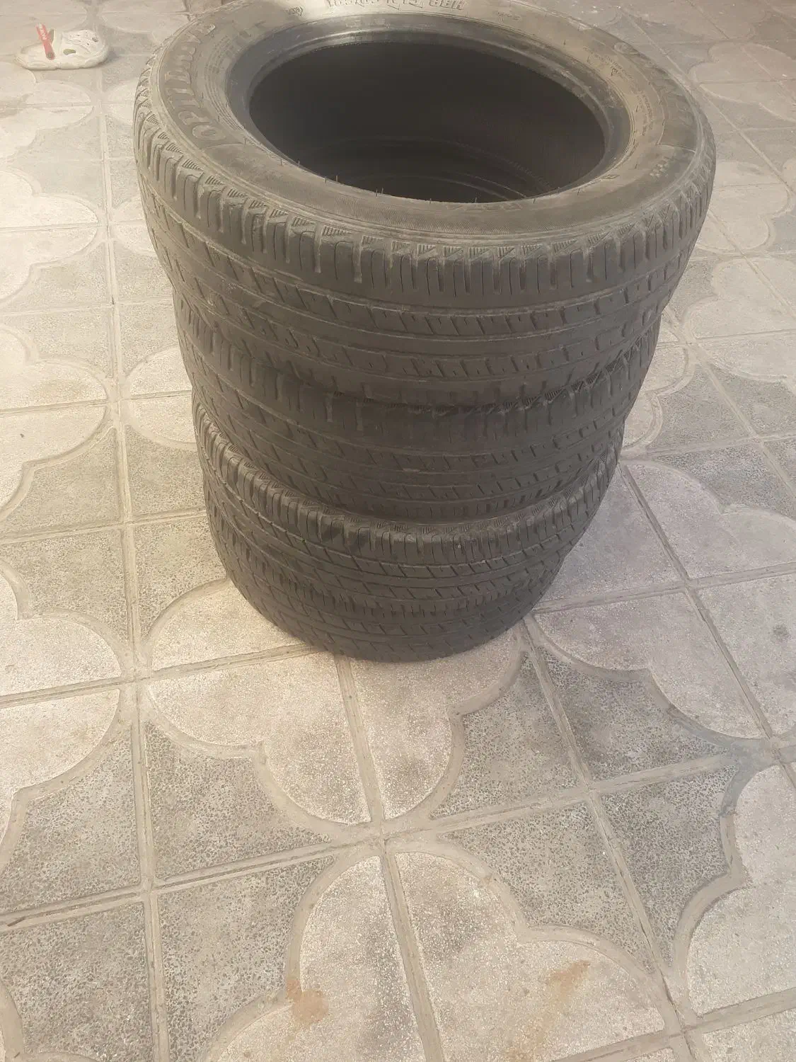 لاستیک بارز۱۸۵رینگ۱۵|قطعات یدکی و لوازم جانبی|شیراز, گویم|دیوار