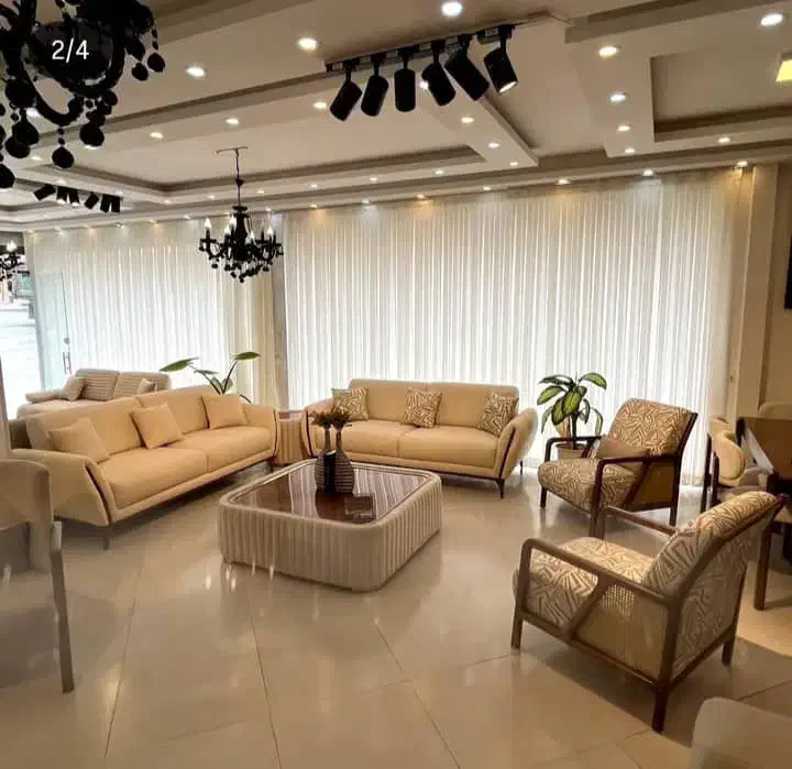 مبل کلاسیک راحتی|مبلمان خانگی و میز عسلی|رباطکریم, پیغمبر|دیوار