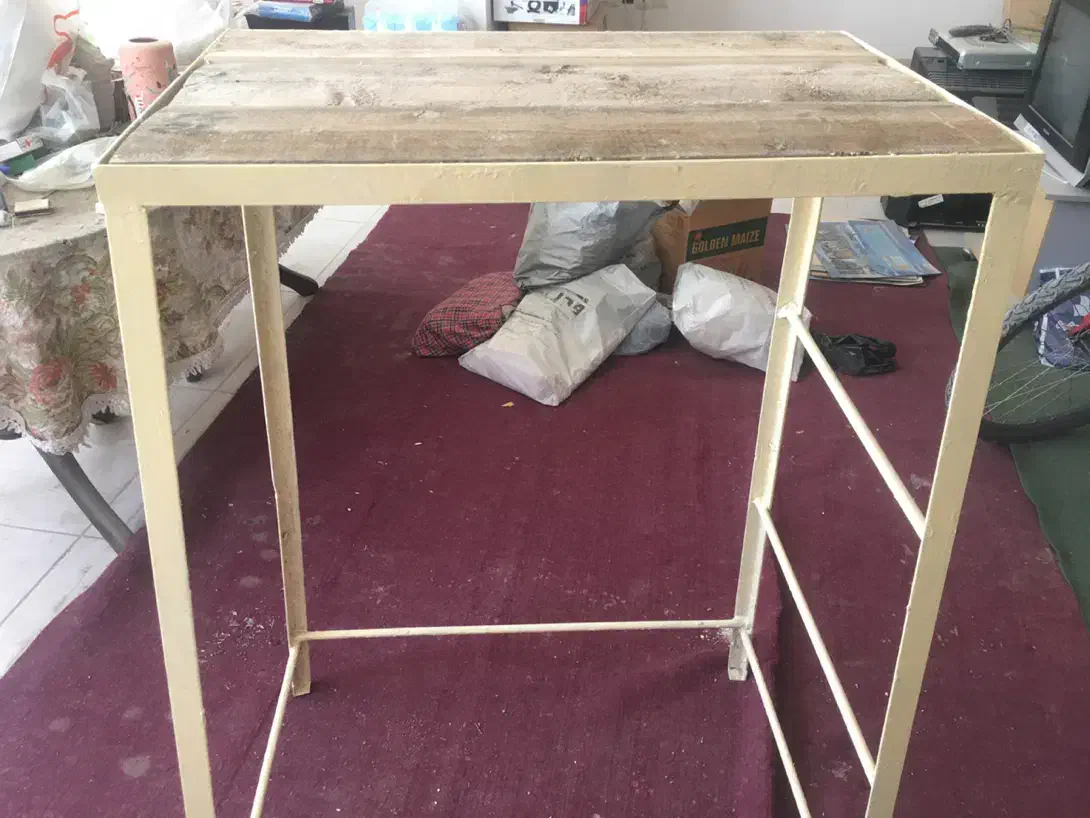 فروش چهار پایه آهنی|مبلمان خانگی و میز عسلی|کرمانشاه, |دیوار