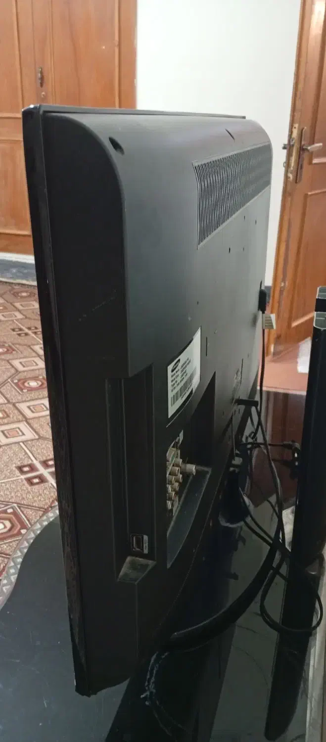 تلوزین Samsung|تلویزیون و پروژکتور|بروجرد, |دیوار