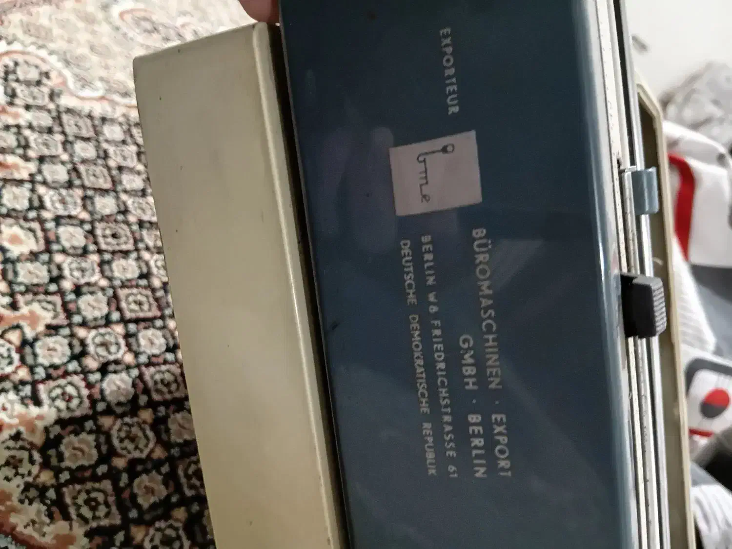 ماشین تایپ نویس آلمانی ‌‌اریکا سالم|کلکسیون اشیاء عتیقه|تهران, جیحون|دیوار