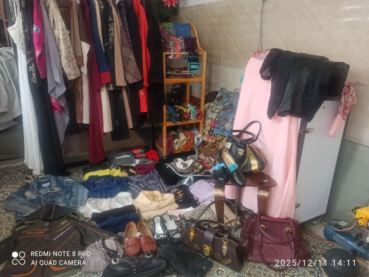 لباس، کیف، کفش مجلسی و..|لباس|تربتحیدریه, بی بی حسنیه|دیوار