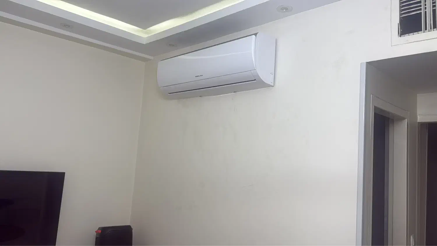 همخونه کارمند و بی حاشیه|اجارهٔ آپارتمان|تهران, آذربایجان|دیوار